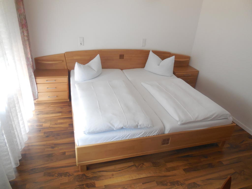 Hotel Garni Am Hechenberg Maguncia Habitación foto