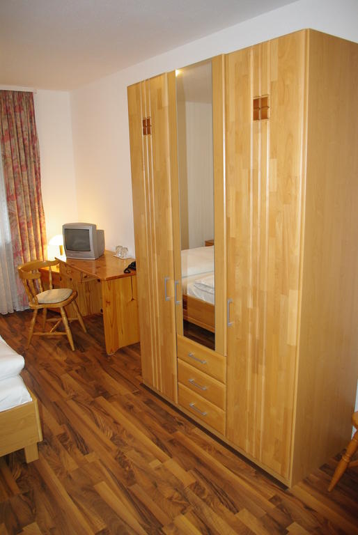 Hotel Garni Am Hechenberg Maguncia Habitación foto